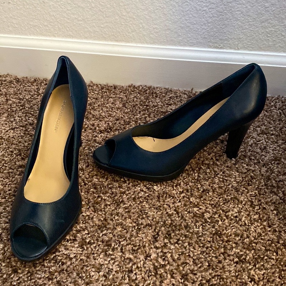 Worthington Blueish Green Heels